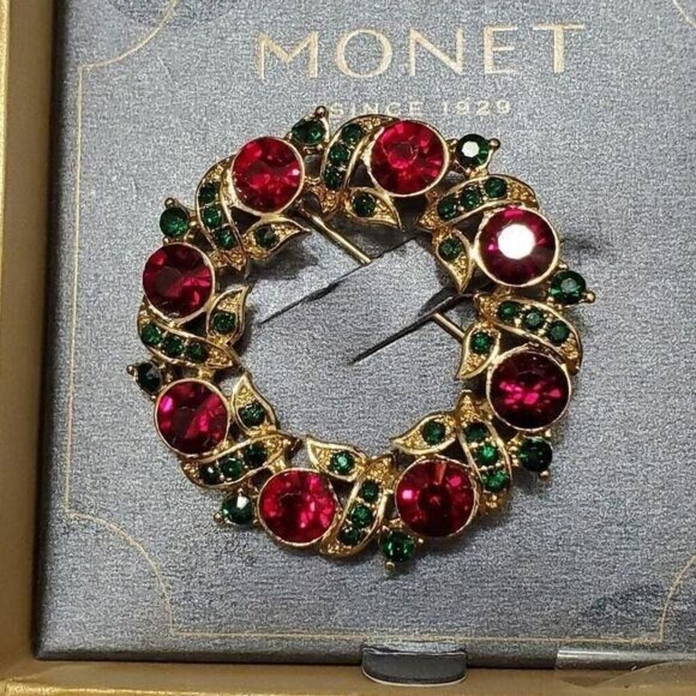 Monet gold tone red and green rhinestone wreath brooch